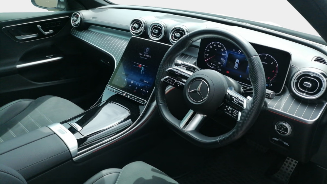 Mercedes-Benz C220 2022 (7)