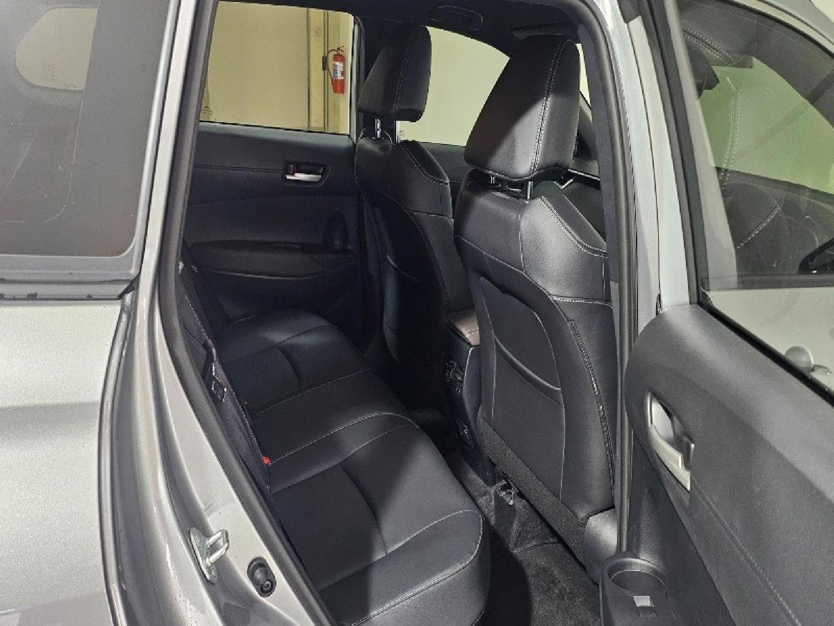 Toyota Corolla Cross Hybrid 2025 (8)