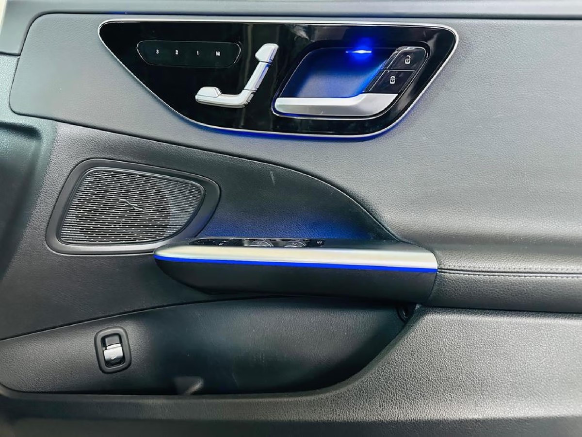 Mercedes-Benz C200 2022 (9)