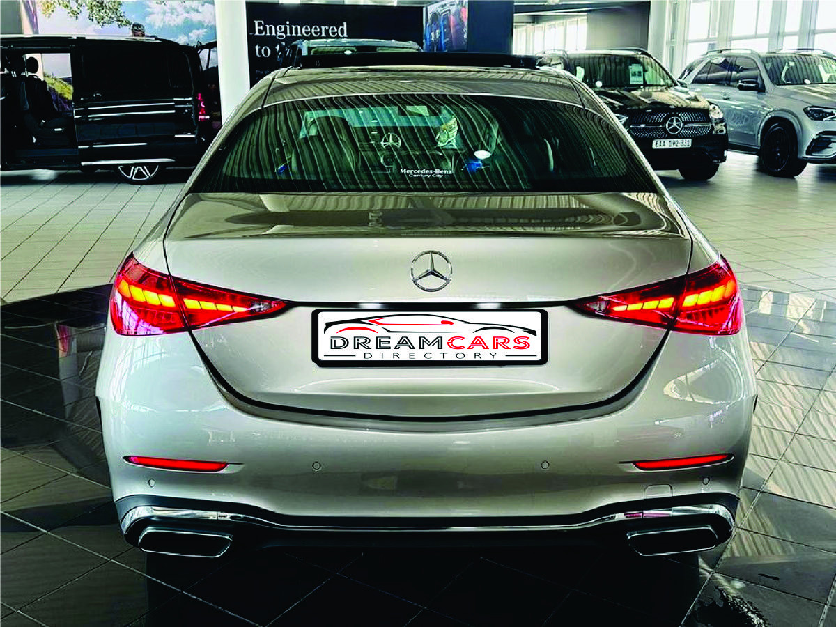 Mercedes-Benz C200 2022 (2)