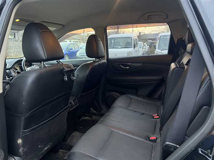 Nissan X-Trail 2.0 2015 (4)