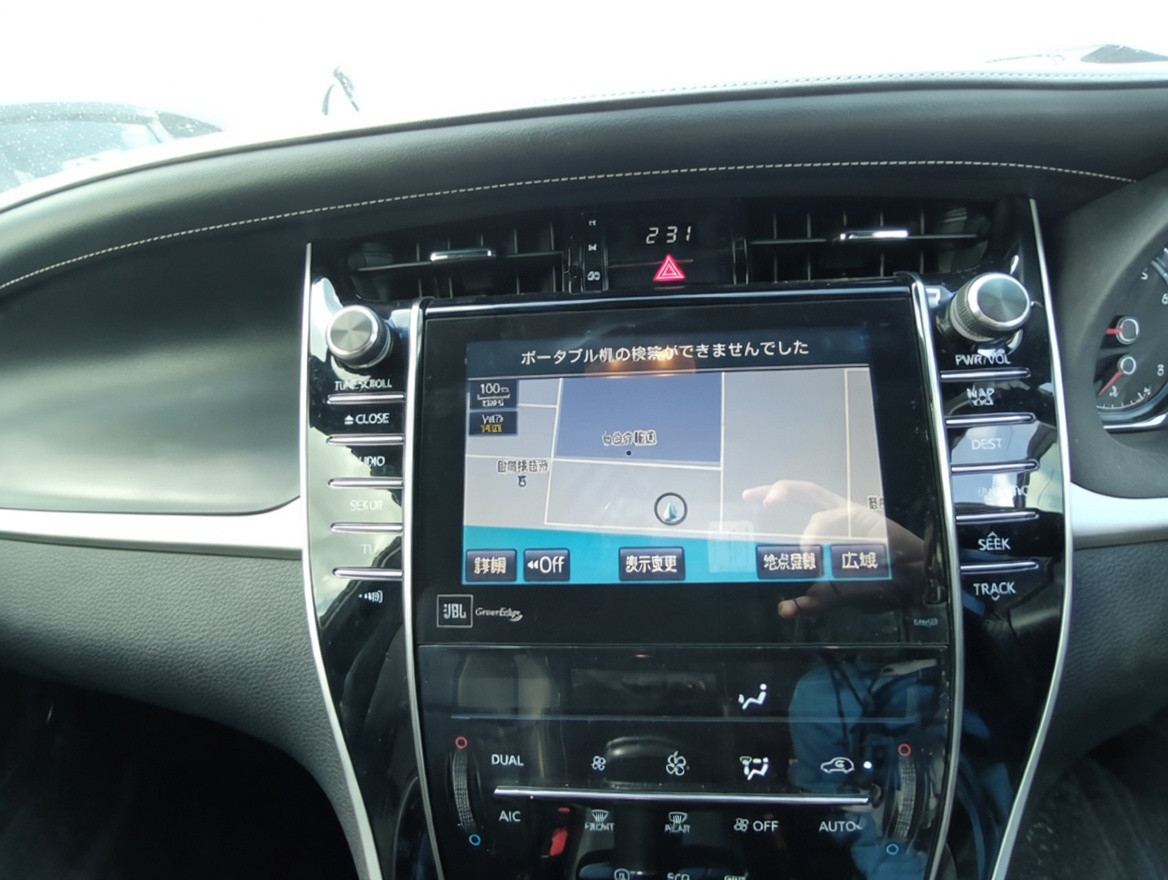 Toyota Harrier Premium 2015 (7)