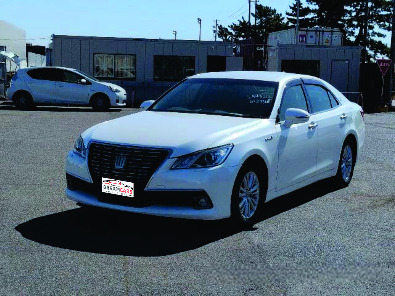 Toyota Crown Royal Saloon 2015