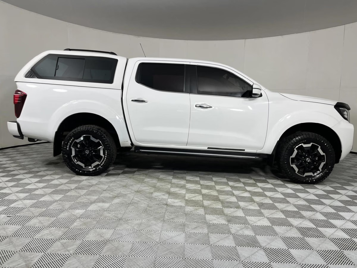 Nissan Navara 2022 (3)
