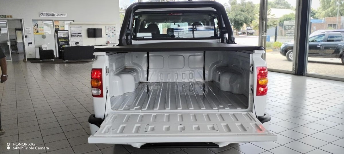 Mahindra Pik Up 2026 (5)