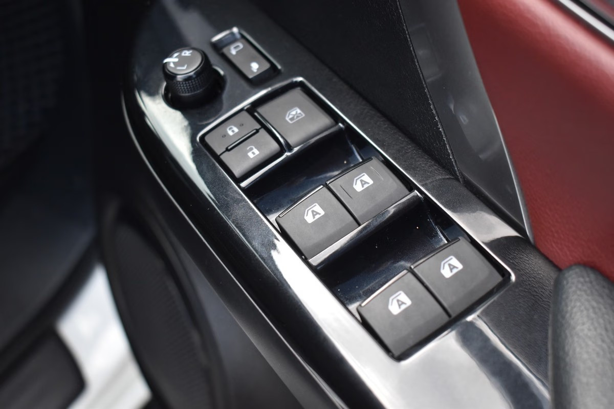 Toyota Fortuner 4x4 2025 (5)