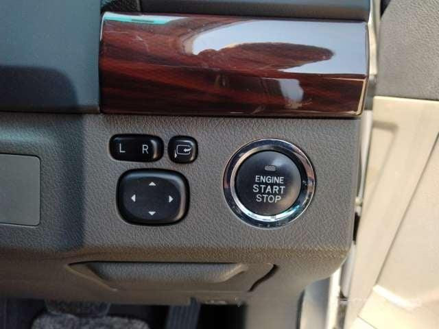 Toyota Mark X 2010 (9)