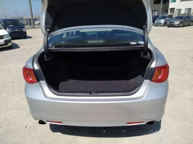 Toyota Mark X 2010 (10)