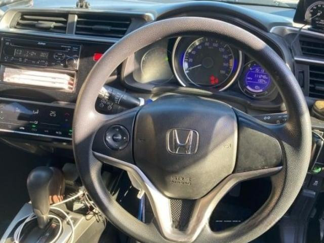 Honda Fit 2015 (3)