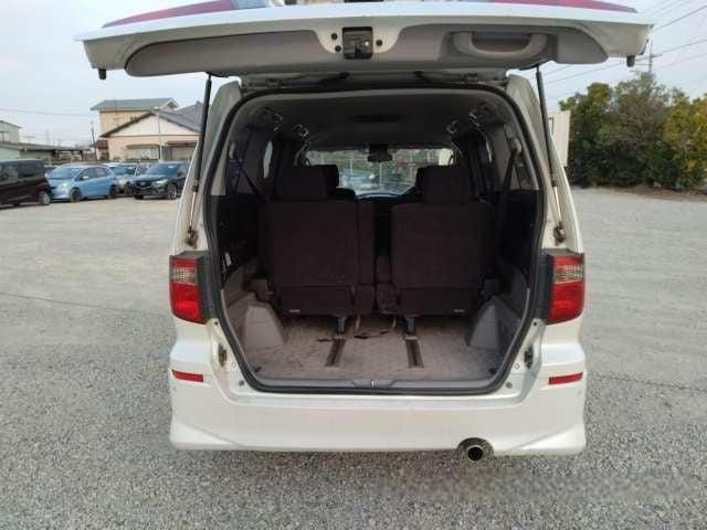 Toyota Alphard V 2002 (10)