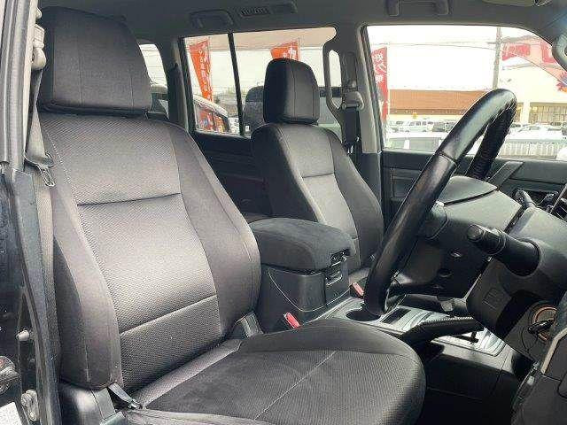 Mitsubishi Pajero 2011 (3)