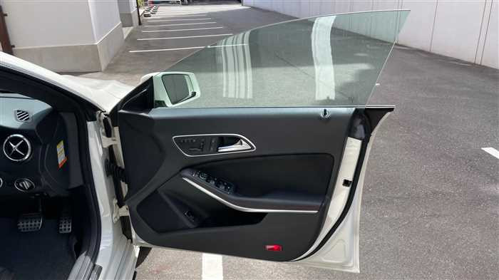 Mercedes-Benz CLA180 2015 (8)