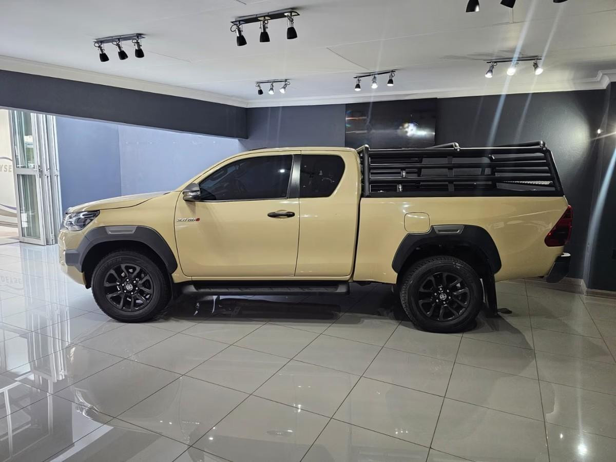 Toyota Hilux 2022 (3)