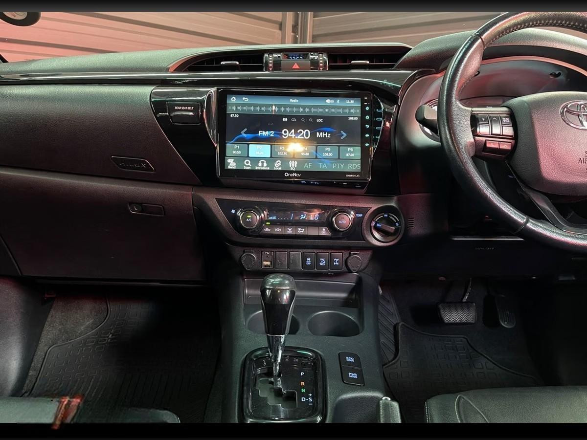 Toyota Hilux 2018 (6)
